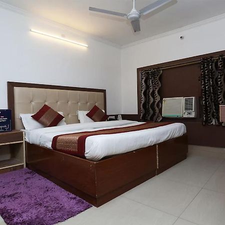Vishal Hotel By Comfort Rooms New Delhi Ngoại thất bức ảnh
