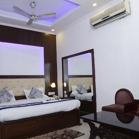Vishal Hotel By Comfort Rooms New Delhi Ngoại thất bức ảnh