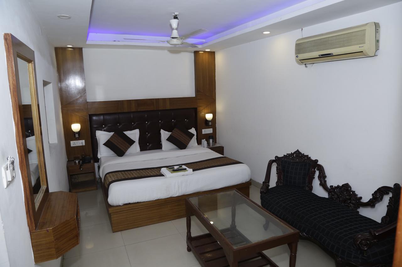 Vishal Hotel By Comfort Rooms New Delhi Ngoại thất bức ảnh