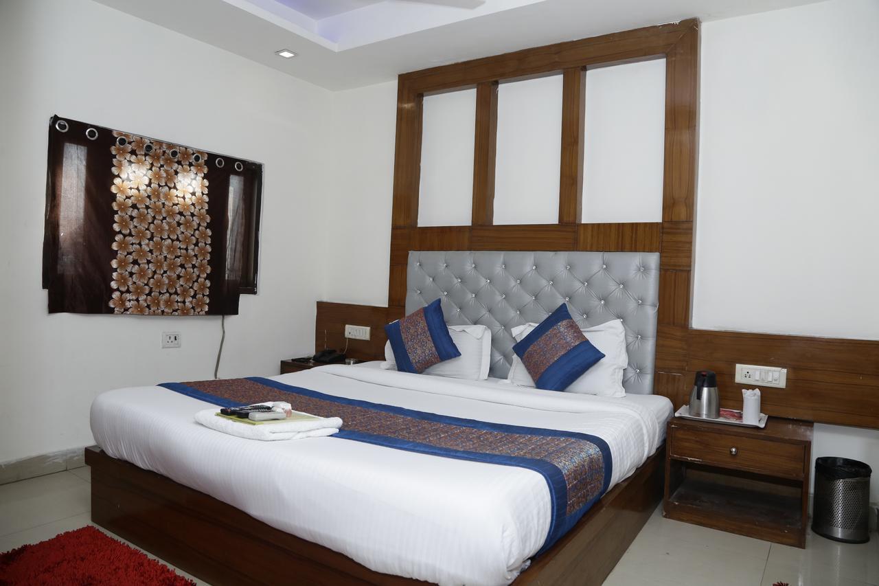 Vishal Hotel By Comfort Rooms New Delhi Ngoại thất bức ảnh